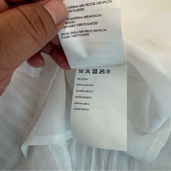 Club Monaco Malaina Off Shoulder Puffed Sleeve Top size 6 - Picture 10 of 16